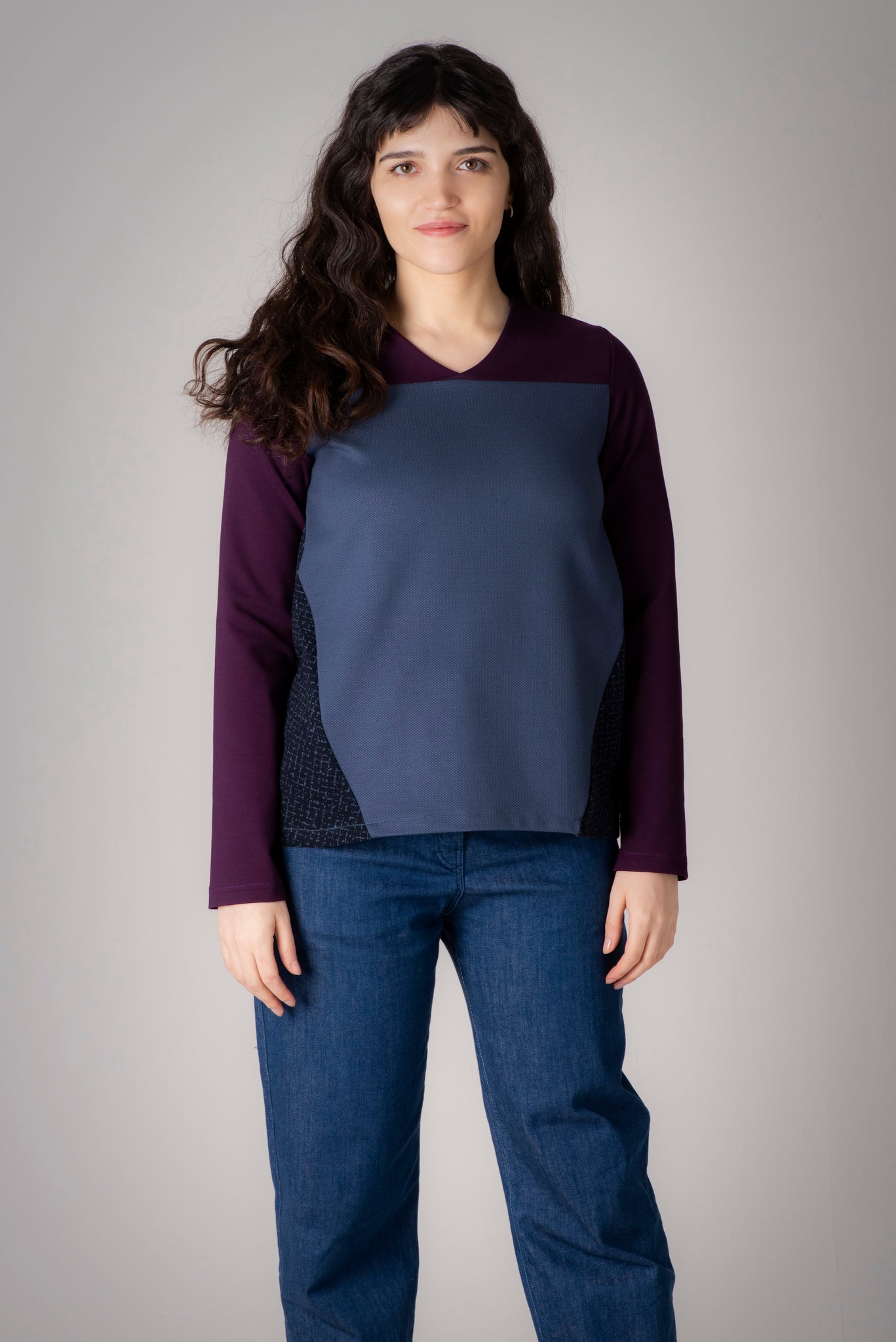 LAUREL. Blue